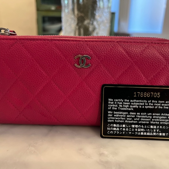 CHANEL Matelasse Quilted Caviar leather Long 3/4 Zip Wallet or Pouch - Picture 15 of 15